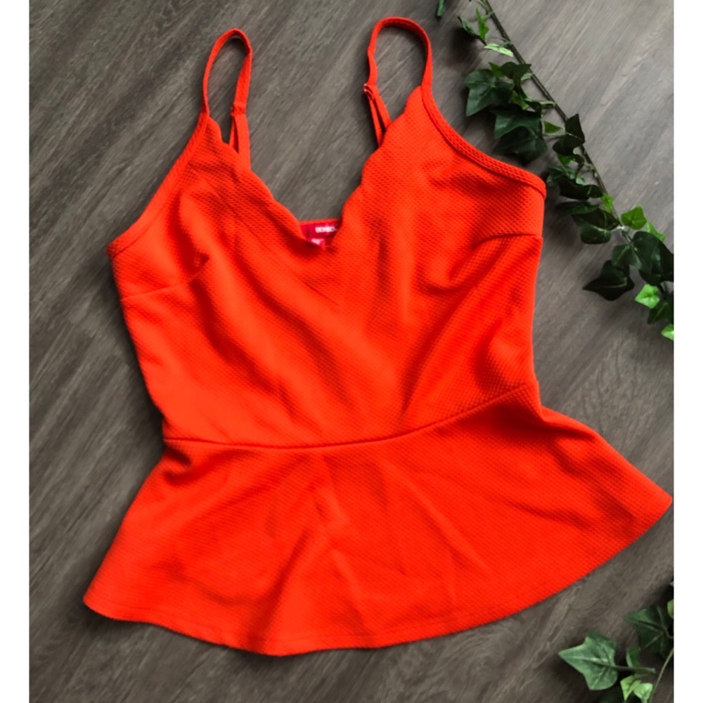 Ruffled Peplum Top 🌸